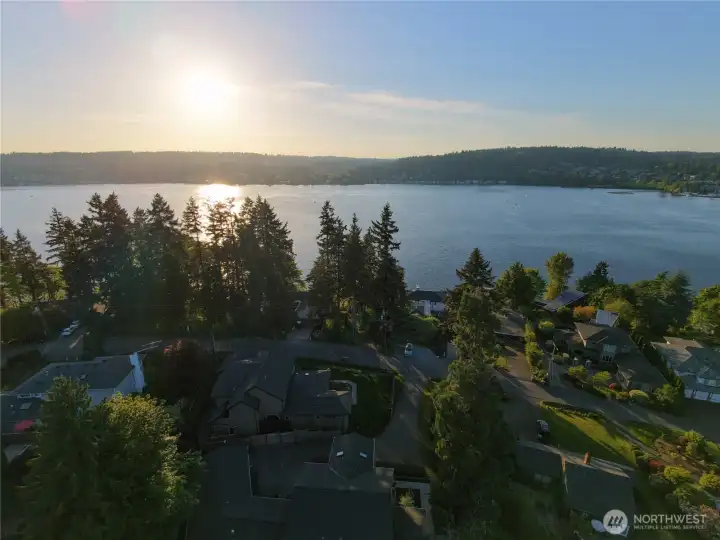 Exclusively set in the prestigious Inglewood community between Lake Washington and the private Inglewood Golf Club, this home is ready for its next family.