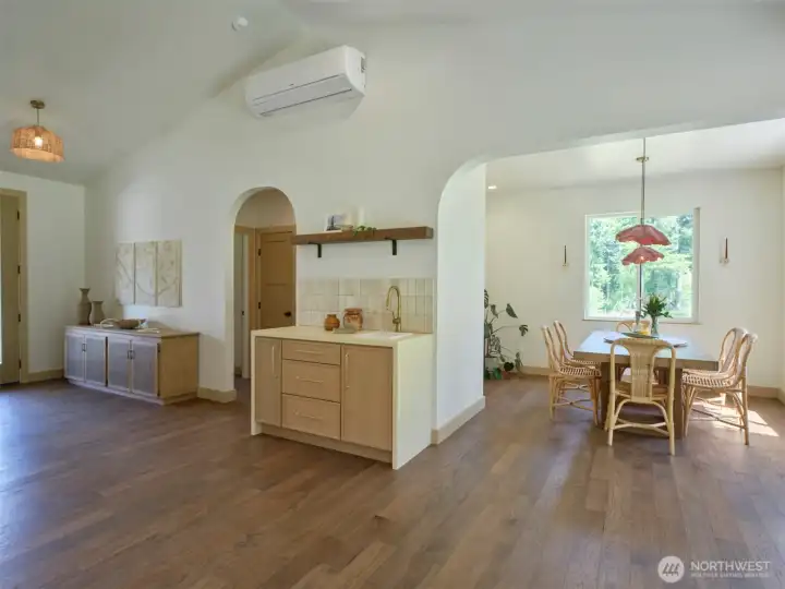 Nook & Dining Area