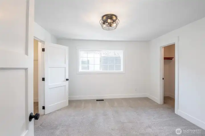The 2nd bedroom on the upper floor.