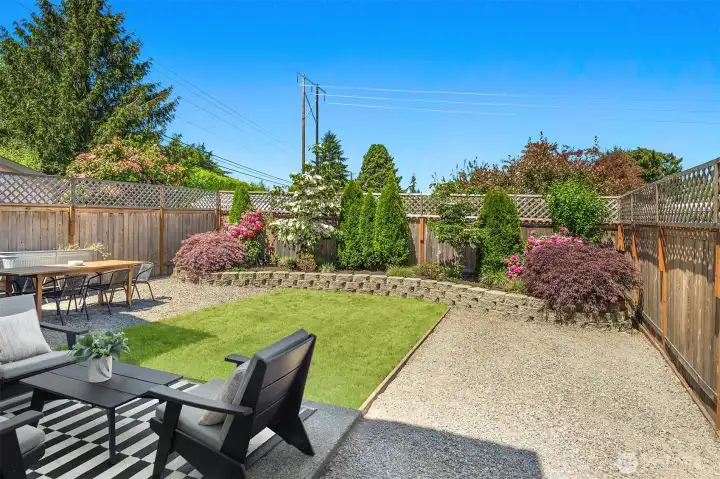 Play, garden, and entertaining ready!