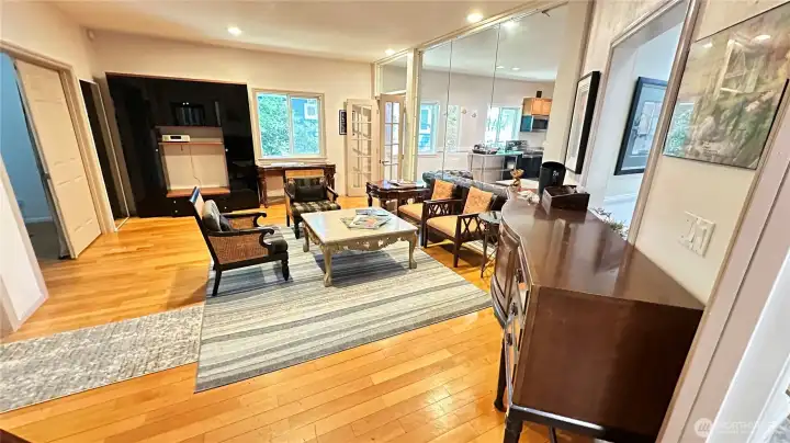 SITTING AREA - FIRST FLOOR