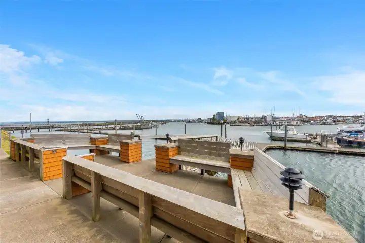 Dock
