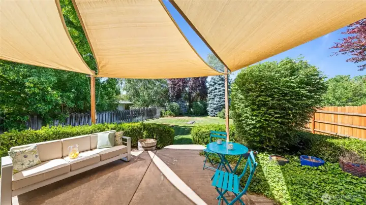 Patio with room for dining & living