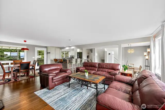 main level floor open concept lay-out