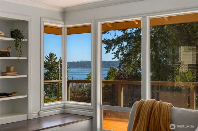 Captivating views of the lake can be enjoyed from the living area