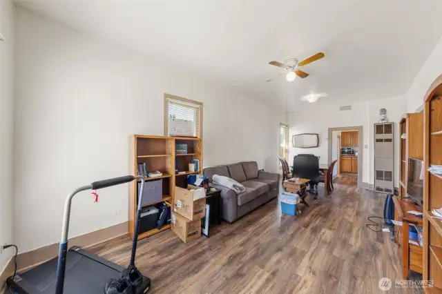 Great room floorplan is flexible and provides a lot of otpions