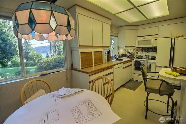 Flip view of the Kitchen
