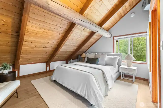 Upstairs 2nd Bedroom