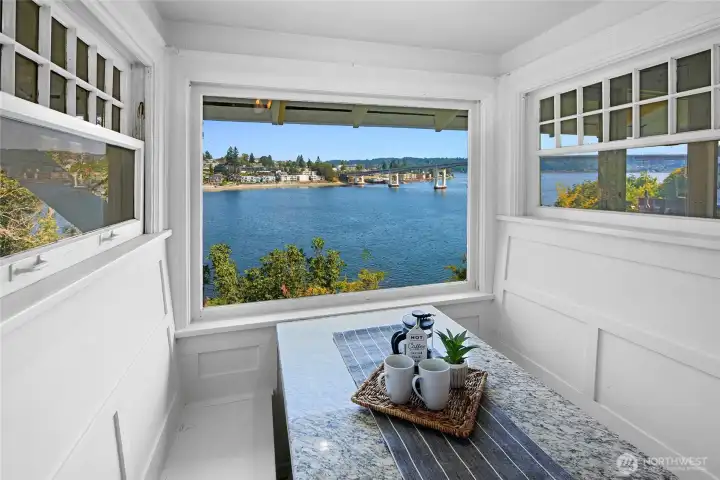 Dining nook