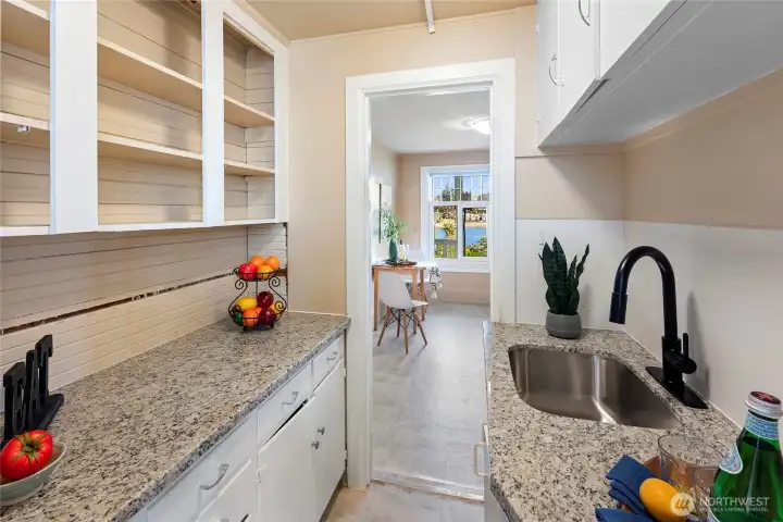 Second unit kitchen
