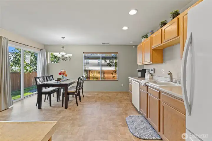 Light and bright kitchen and eating spaces.