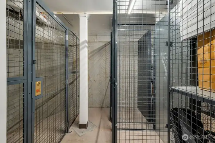 Private storage unit