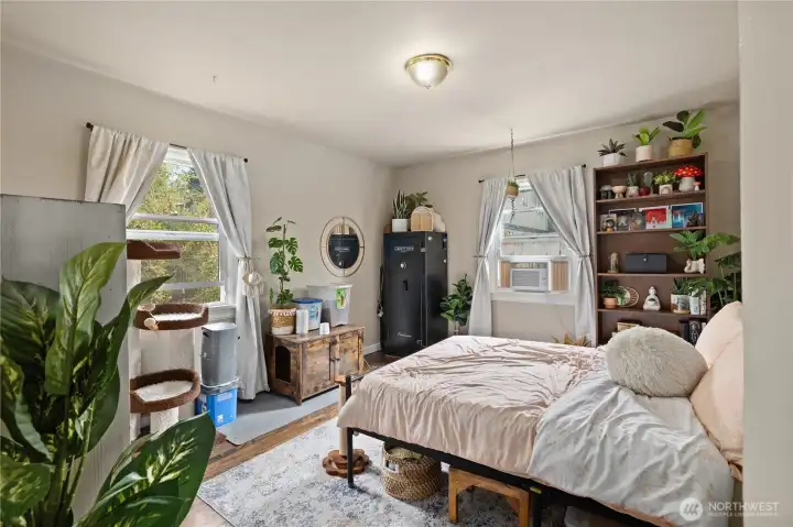 Second bedroom with lots of natural light. Fresh paint.