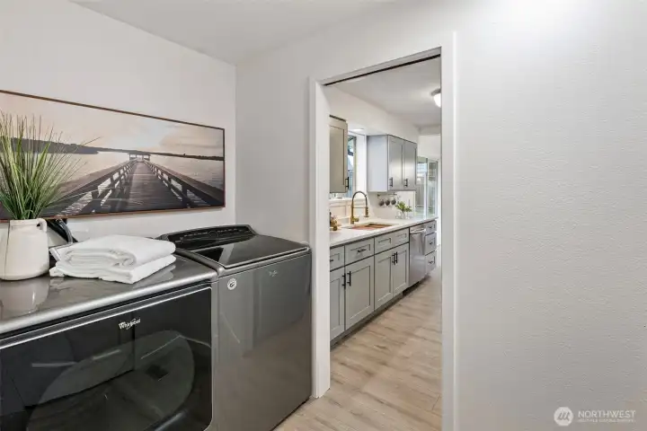 Laundry room incl. W/D