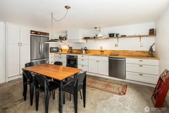 Full kitchen with eating space.