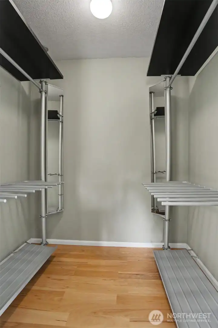 Plus a walk-in closet.