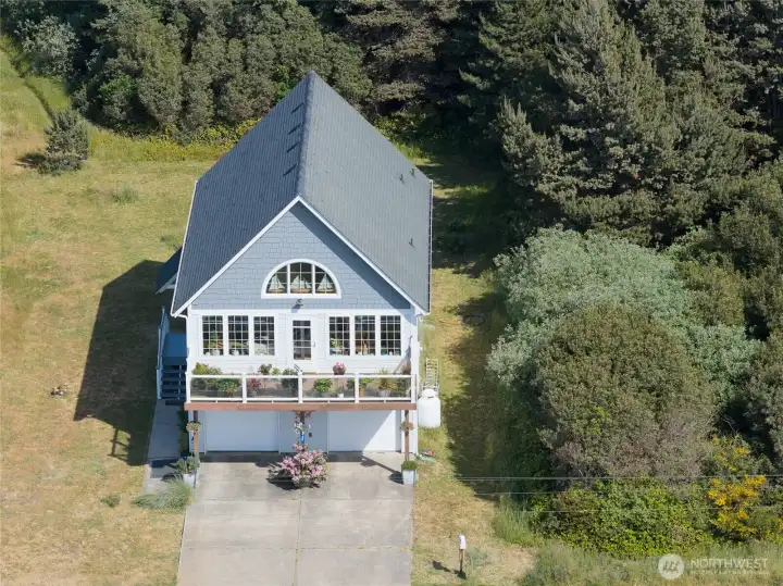 Welcome to 622 Ocean Shores Blvd!