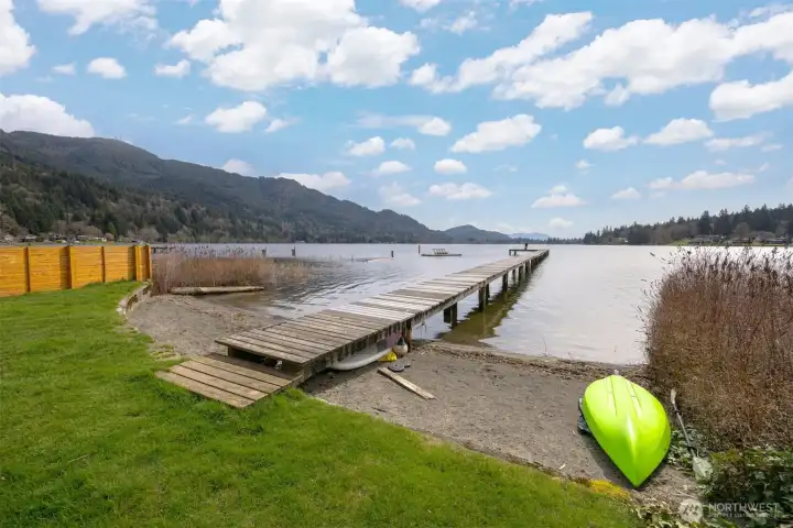 Public Dock for fishing, kayaking and paddle boarding Public Dock for fishing, kayaking and paddle boarding