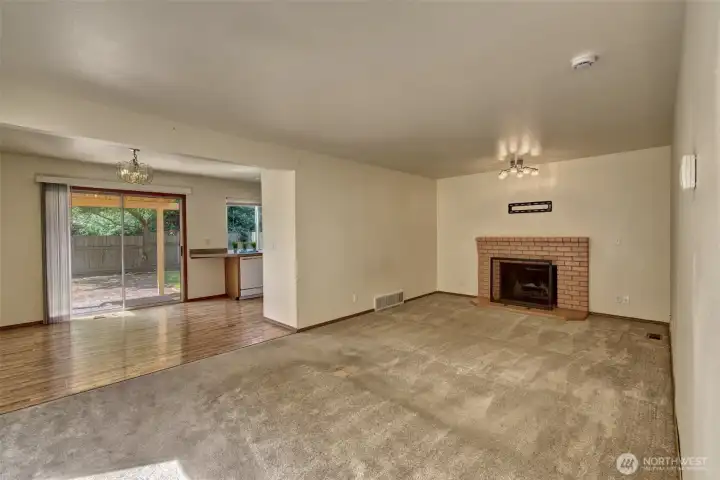 Living Dining Areas