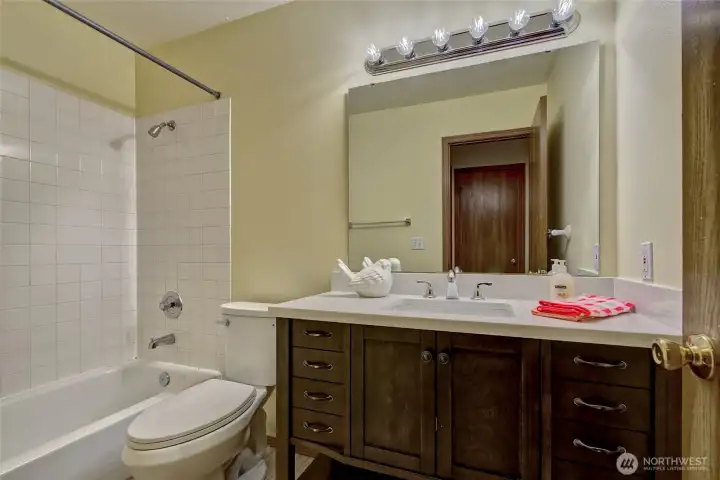 Upstairs Hall Full Bath