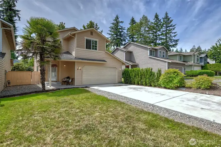 View of the house from the front yard