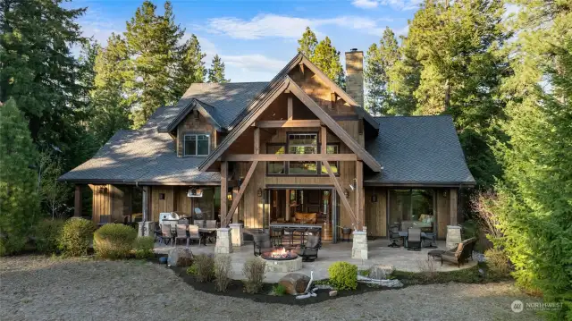 A dream mountain home in the heart of Suncadia.