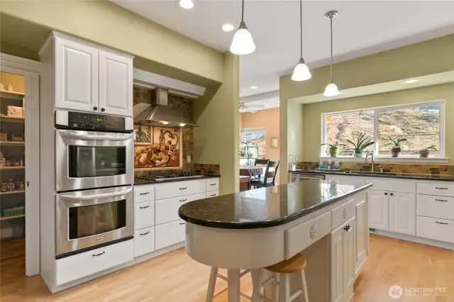 Kitchen With Eating Space