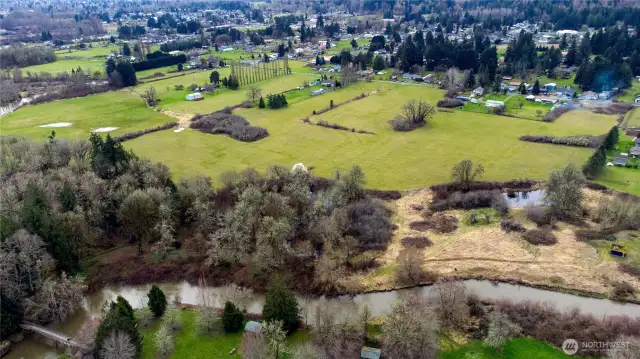 30 Stunning acres near the Skookumchuck River