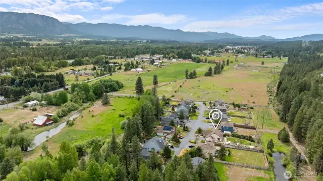 Terrific location just minutes from Cle Elum.