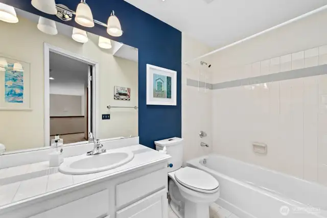 guest bath on 2nd level