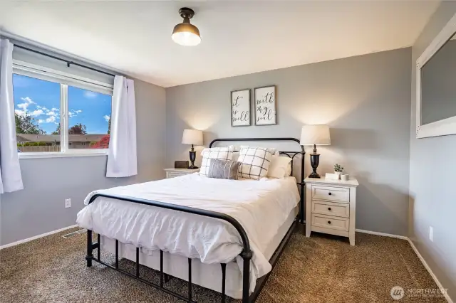 Primary Bedroom - Mt Baker view