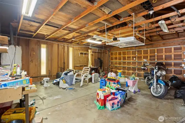 Large 2 car garage