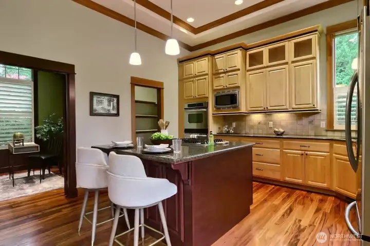 Convenient island adds extra seating & storage