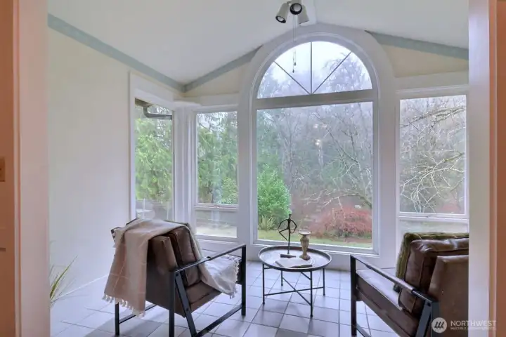 Overlooking your private backyard and drenched in light, is this the perfect place to start and finish your day or what?!