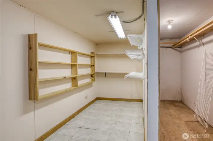 Extra Hobby Space, cont