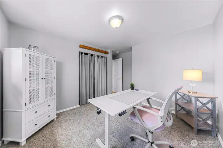 Third bedroom currently being used as office - main level