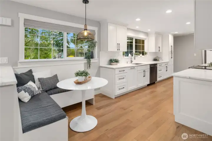 enjoy this casual eating nook and the view! enjoy this casual eating nook and the view!