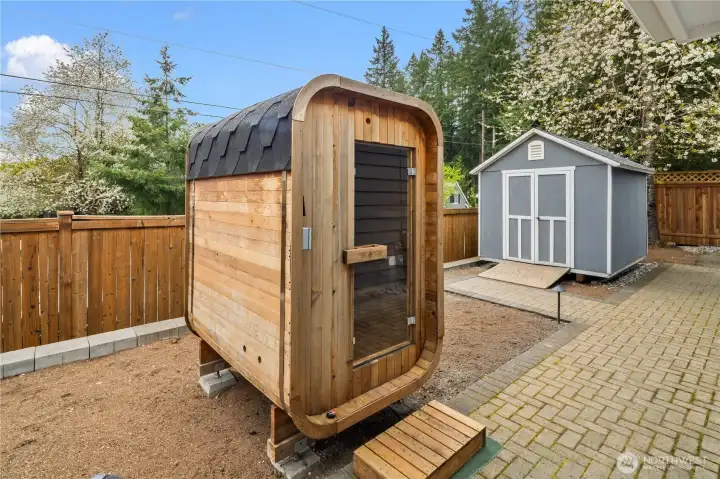 gorgeous sauna in the side yard. time to realx! gorgeous sauna in the side yard. time to realx!