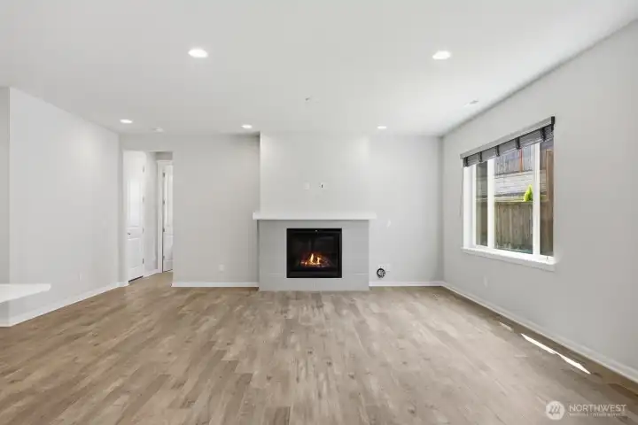 Living Room (empty) Living Room (empty)