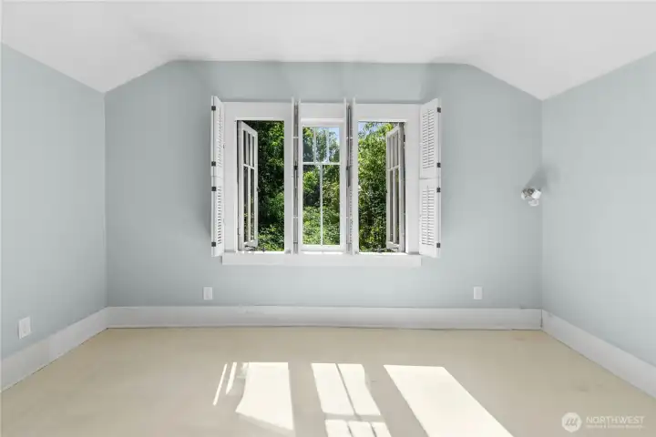 3rd bedroom on the 2nd level