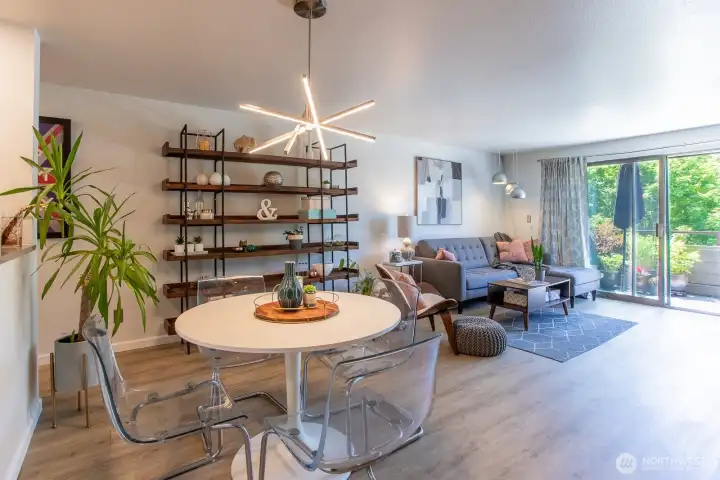 Dining area as well