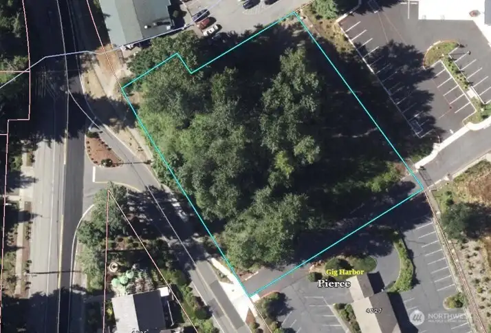 Prime B-2 zoning and 235 feet of frontage on Burnham Drive is surrounded by existing development Prime B-2 zoning and 235 feet of frontage on Burnham Drive is surrounded by existing development
