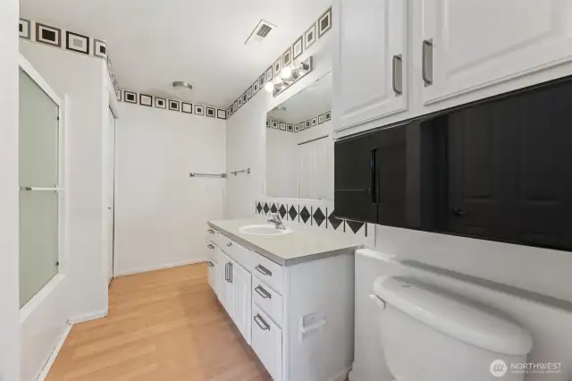 Upstairs bathroom