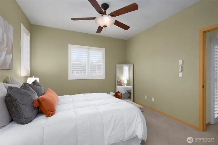 Private primary suite