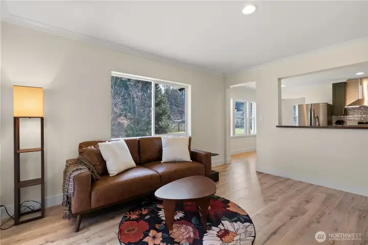 Main Living Room / Dining Area