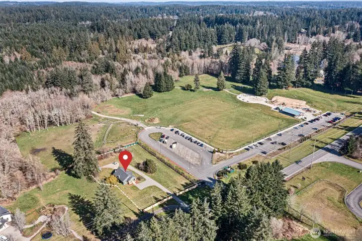 *Boundary lines are an approximation based off of recent survey markers. Buyer to verify. Please review survey in supplements.*