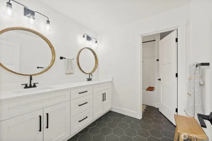 2nd floor main bathroom.