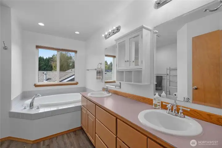 Primary bath