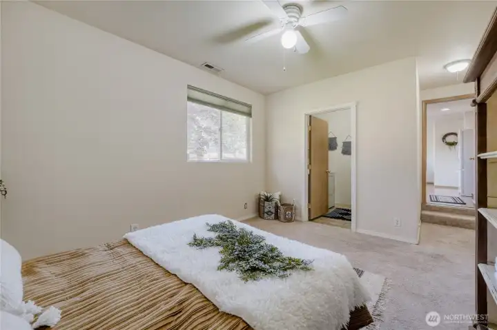 Private 1/2 bath