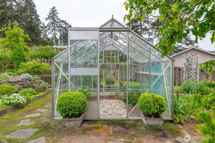 Greenhouse for your starts & potting